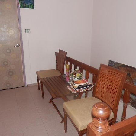 Hua Hin Tour Guesthouse Екстериор снимка