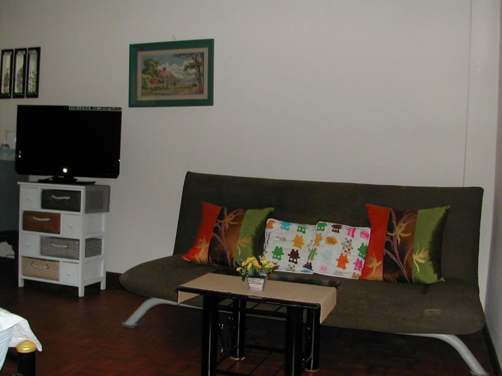 Hua Hin Tour Guesthouse Стая снимка