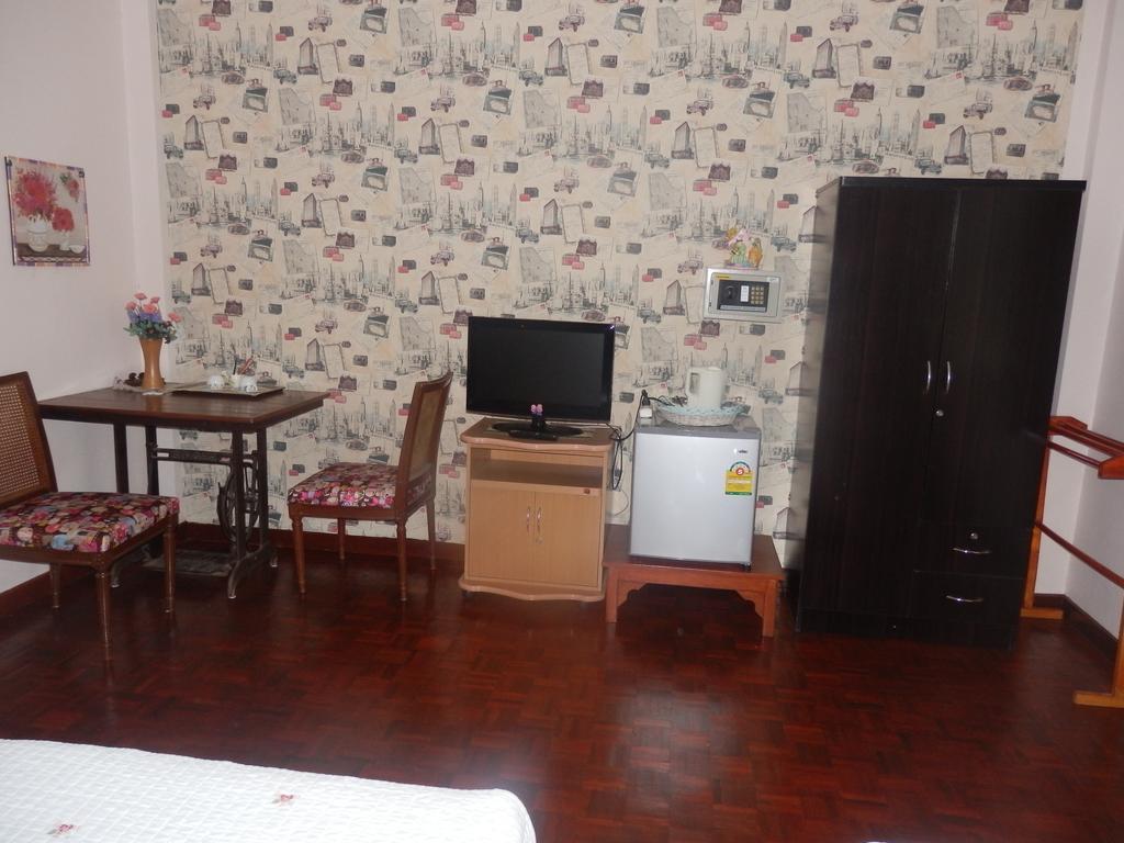 Hua Hin Tour Guesthouse Екстериор снимка