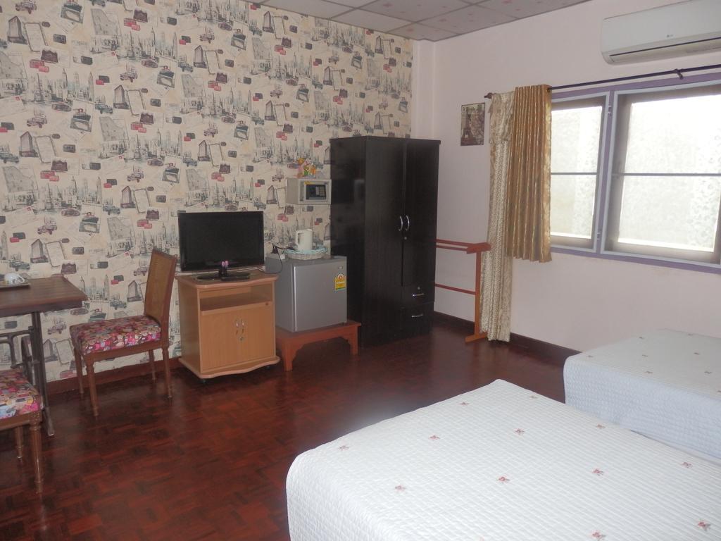 Hua Hin Tour Guesthouse Екстериор снимка