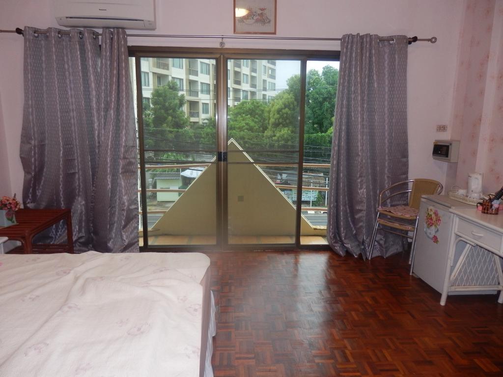 Hua Hin Tour Guesthouse Екстериор снимка